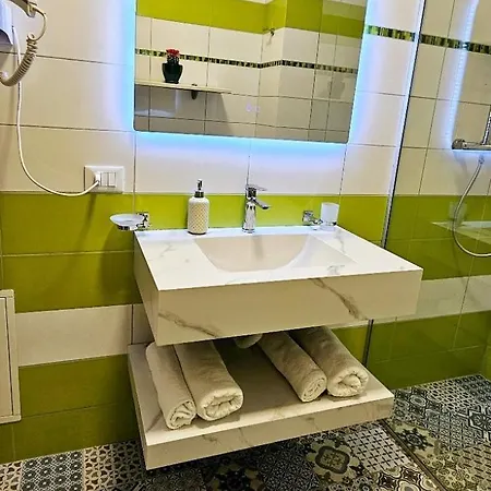 Center Easy_luxury * تيرانا